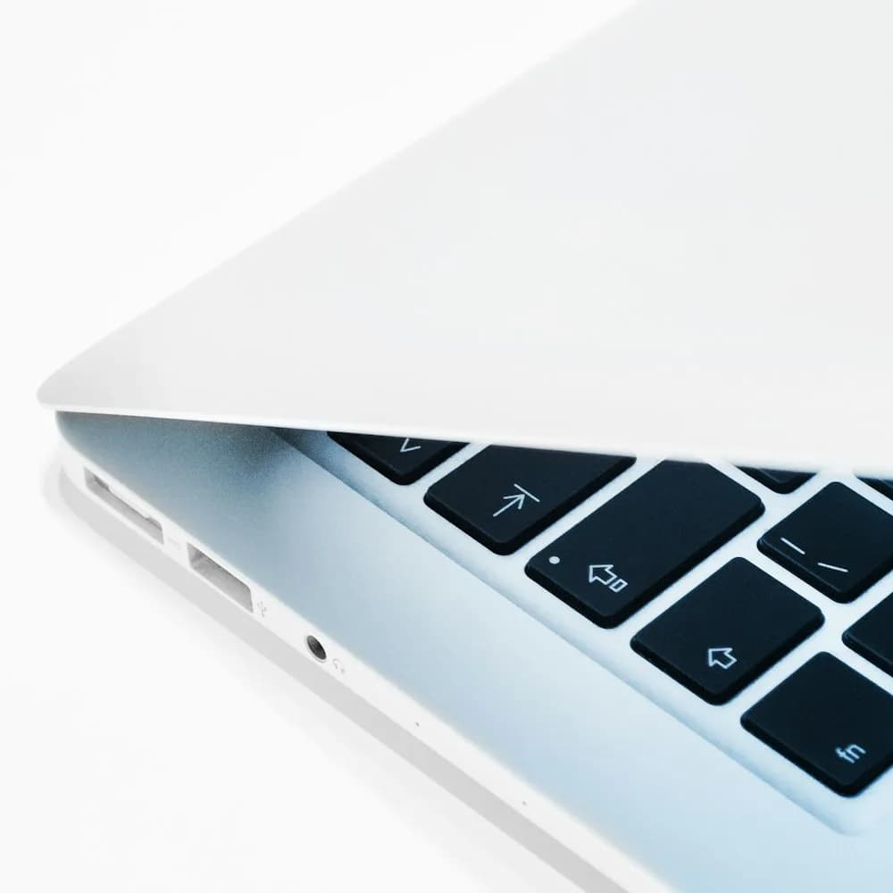 Aero 14 laptop, Ryzen 7, 16 GB, close-up