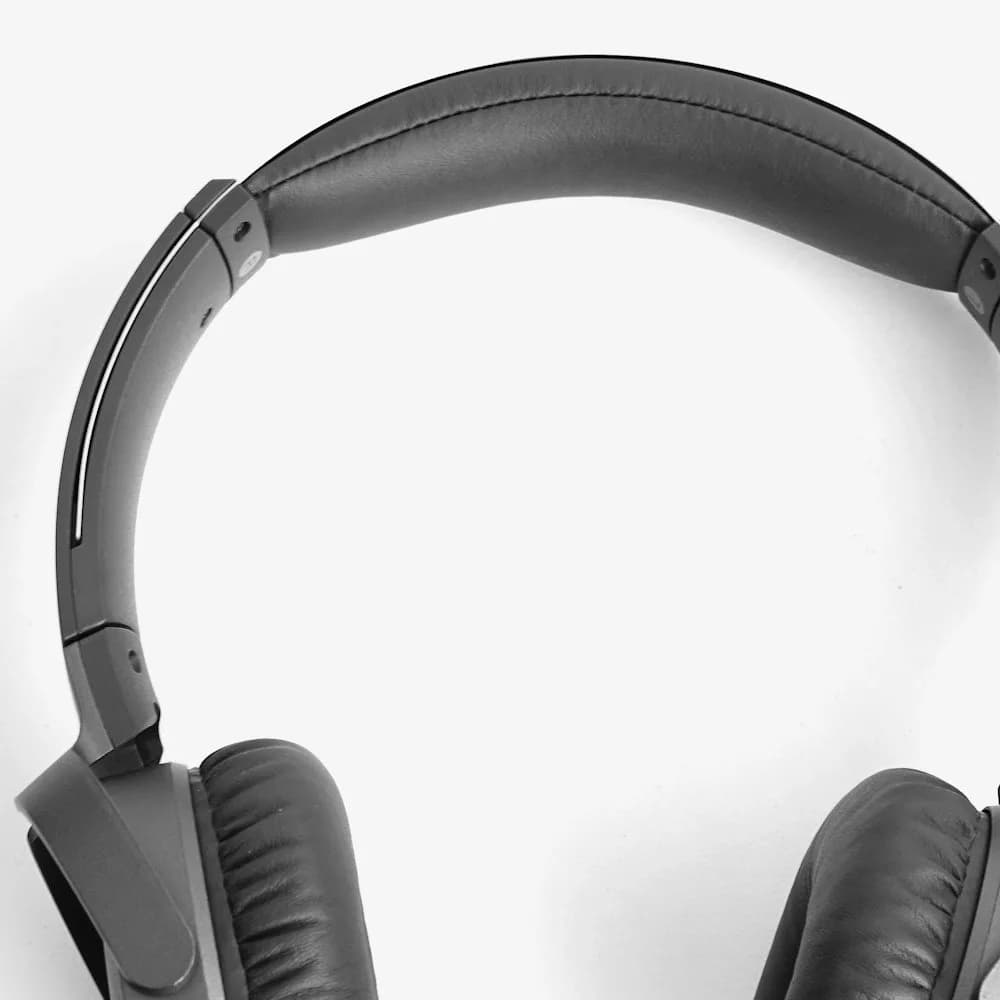 Aurel ANC wireless headphones, close-up