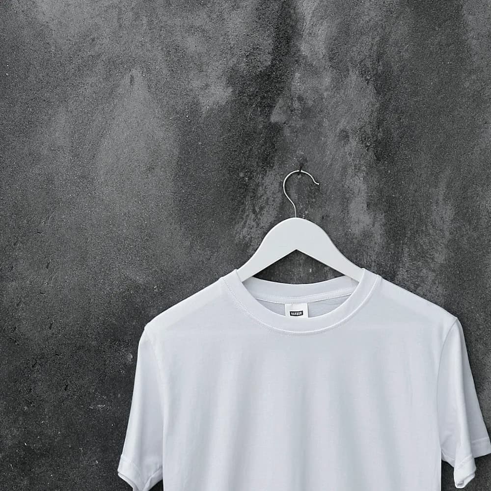 Organic cotton crew-neck tee, close-up
